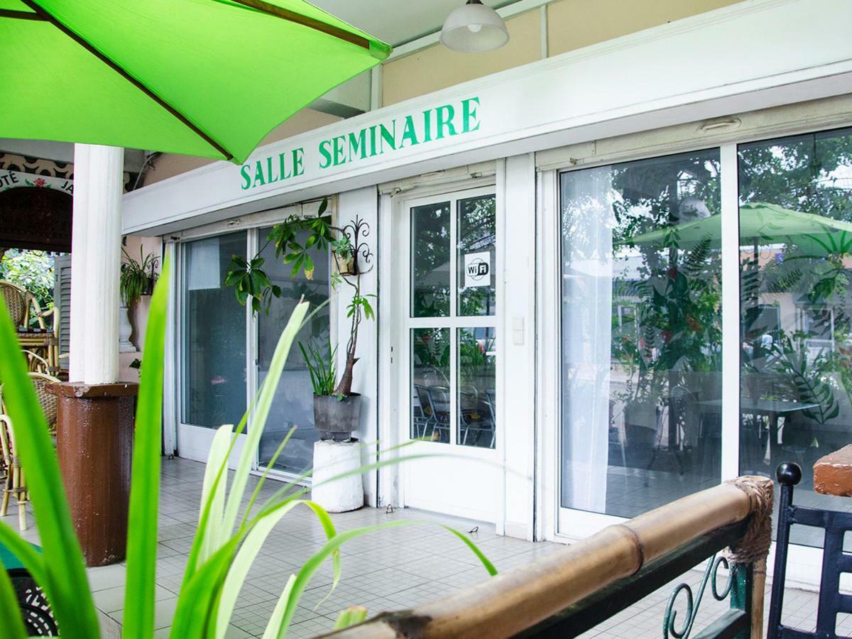 Hotel Jardin De La Paix Морони Экстерьер фото